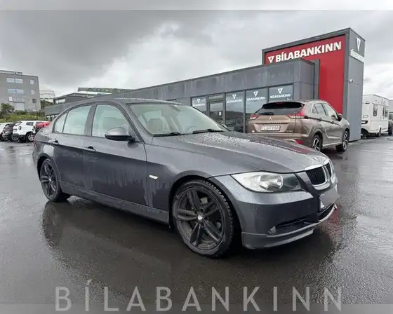 BMW 3 320I