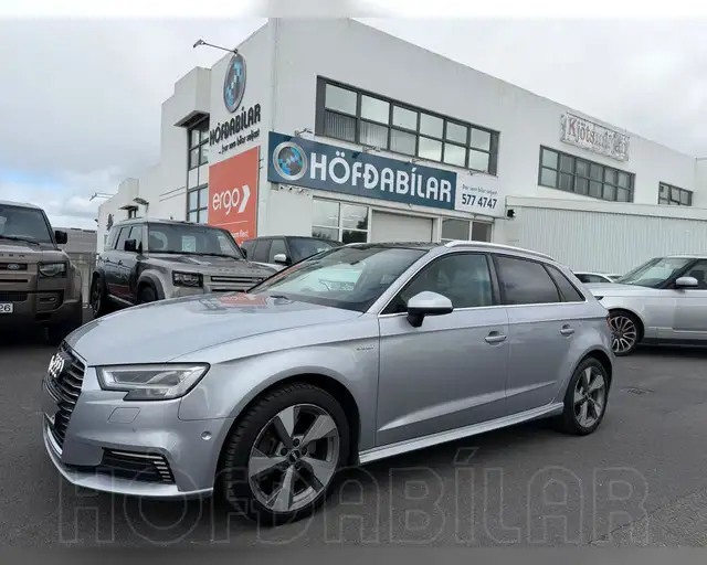 AUDI A3 SPORTBACK E-TRON