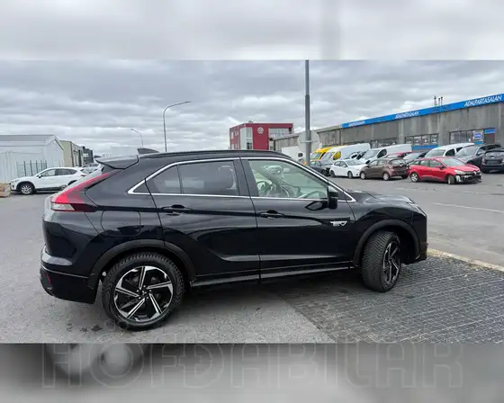 MITSUBISHI ECLIPSE CROSS INSTYLE
