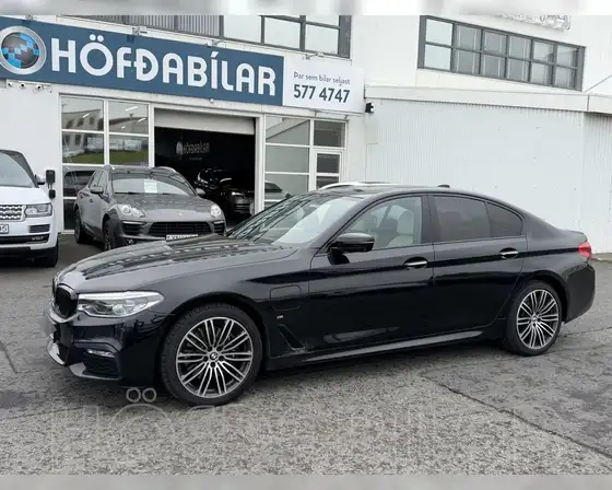 BMW 5 530E M-SPORT