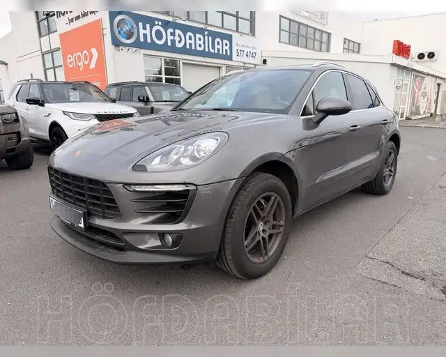 PORSCHE MACAN S