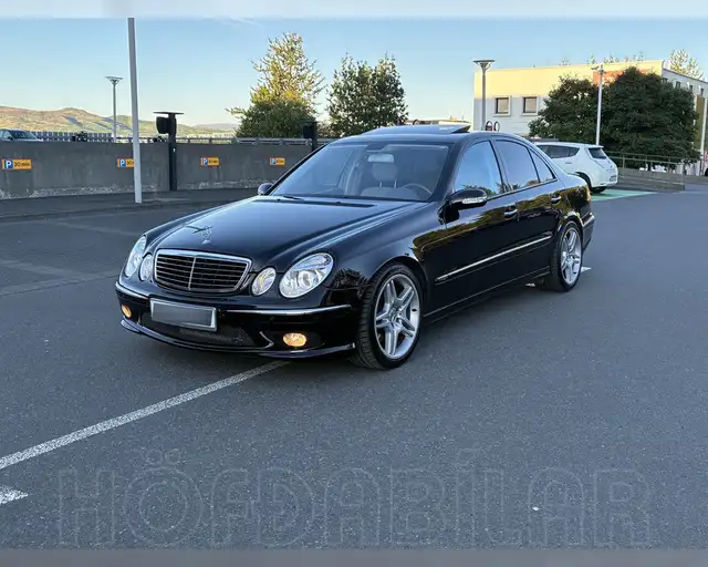 MERCEDES-BENZ E 500