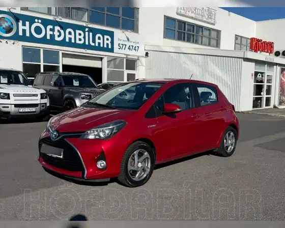 TOYOTA YARIS HYBRID