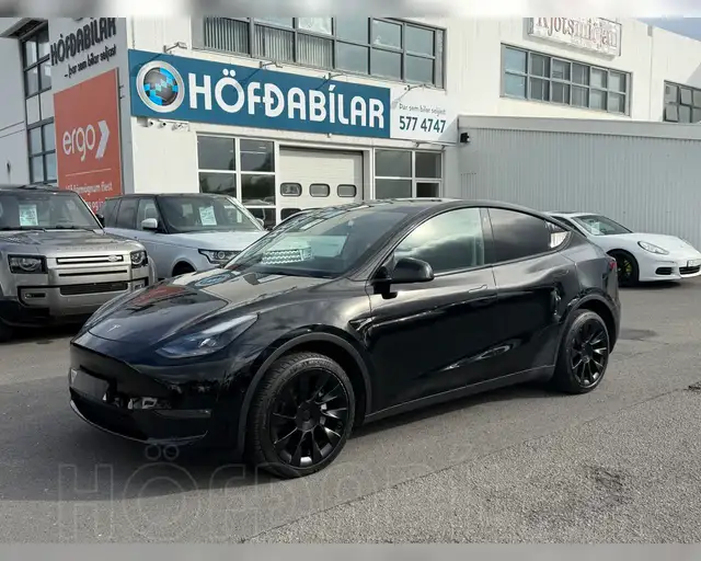 TESLA MODEL Y LONG RANGE AWD
