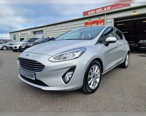 FORD FIESTA TITANIUM