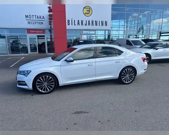 SKODA SUPERB L&K IV