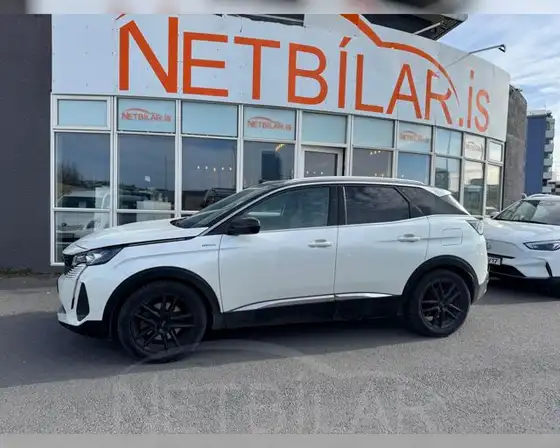 PEUGEOT 3008 GT HYBRID