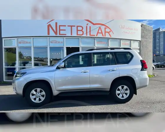 TOYOTA LAND CRUISER 150 GX M/LEÐRI