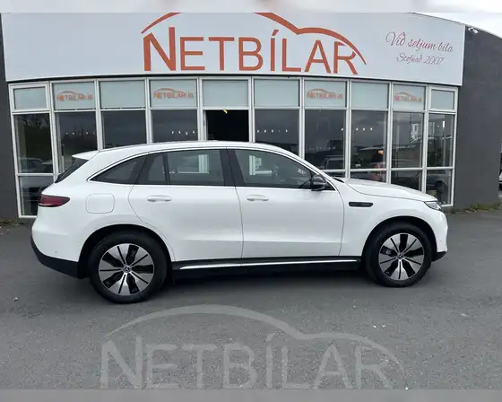 MERCEDES-BENZ EQC 400 4MATIC PANORAMA
