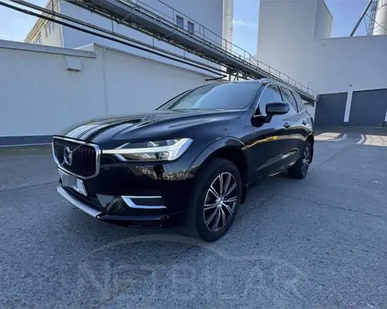 VOLVO XC60 T8 INSCRIPTION