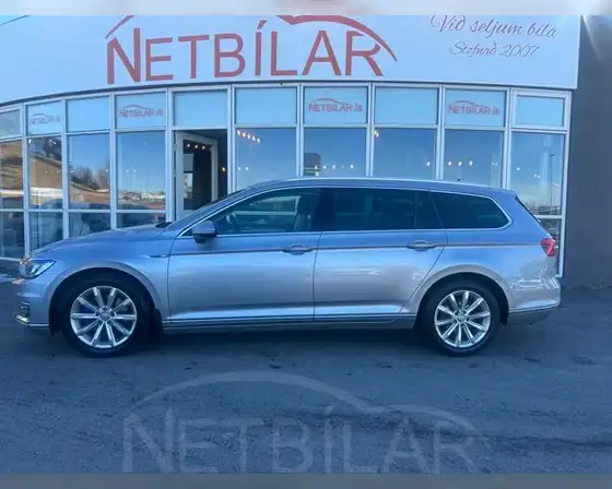 VW PASSAT GTE PREMIUM
