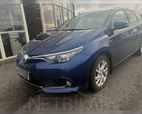 TOYOTA AURIS ACTIVE HYBRID