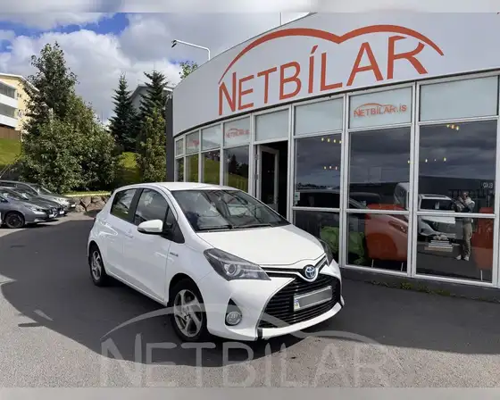 TOYOTA YARIS HYBRID