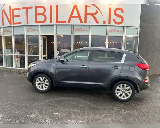 KIA SPORTAGE LUXURY