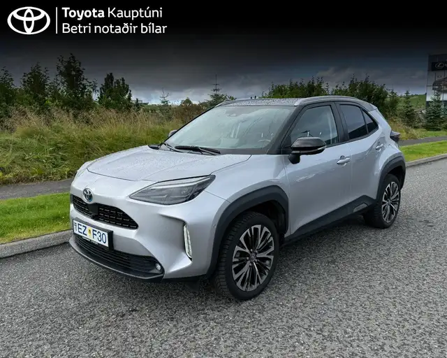 TOYOTA YARIS CROSS ELEGANT HYBRID AWD B
