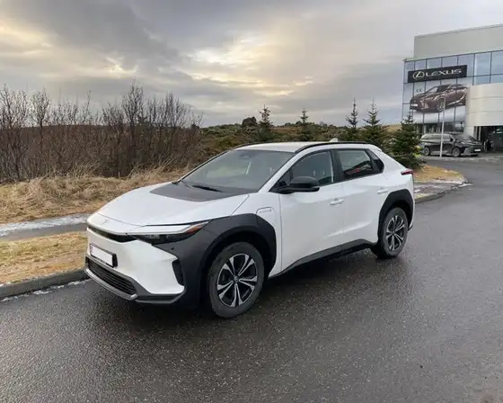 TOYOTA BZ4X GX AWD