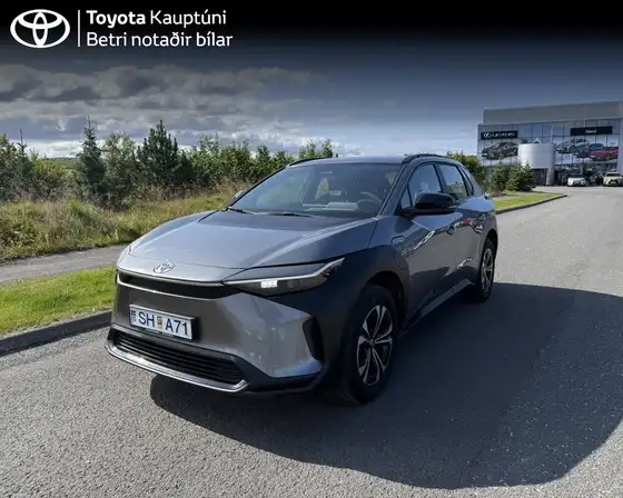 TOYOTA BZ4X GX FWD
