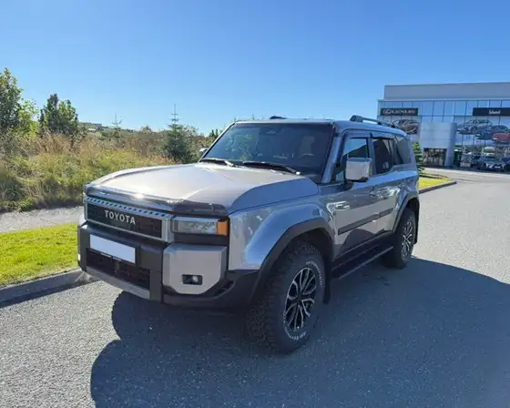 TOYOTA LAND CRUISER 250 GX PLUS