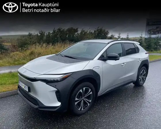 TOYOTA BZ4X GX PLUS FWD