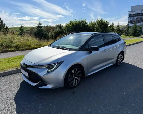 TOYOTA COROLLA T/S STYLE HYBRID