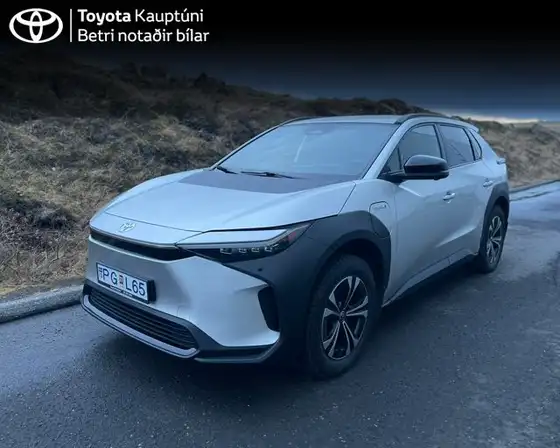 TOYOTA BZ4X GX PLUS FWD