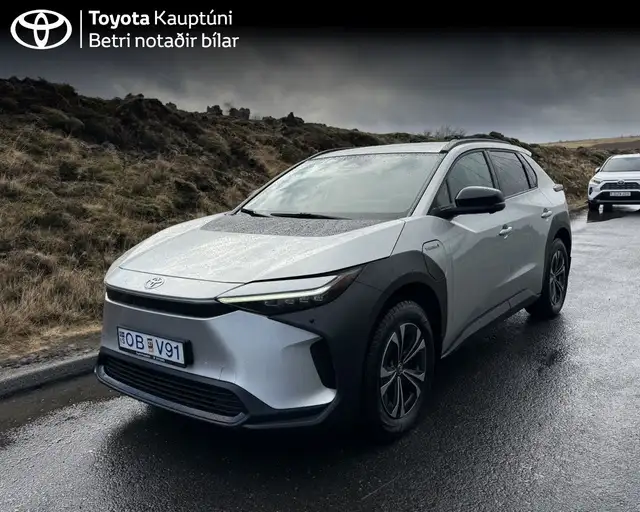 TOYOTA BZ4X GX PLUS FWD