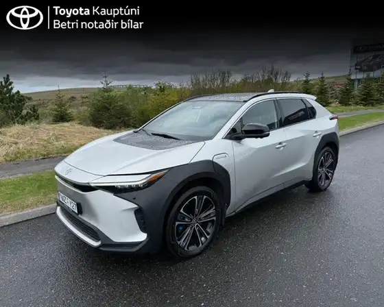 TOYOTA BZ4X VX AWD PANORAMA