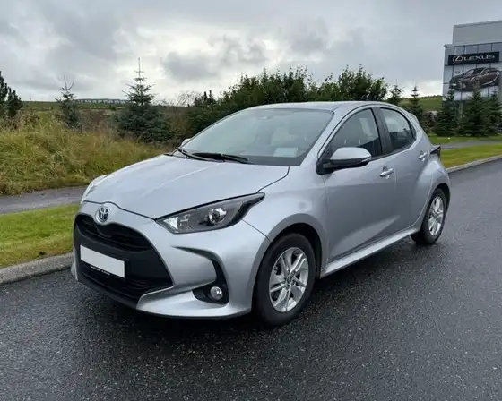 TOYOTA YARIS ACTIVE HYBRID
