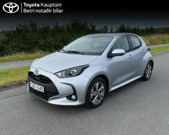 TOYOTA YARIS ACTIVE HYBRID