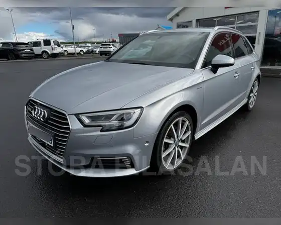 AUDI A3 SPORTBACK E-TRON