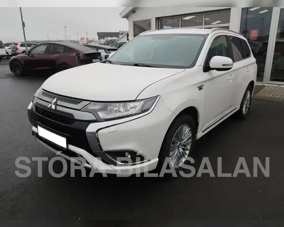 MITSUBISHI OUTLANDER INVITE PHEV