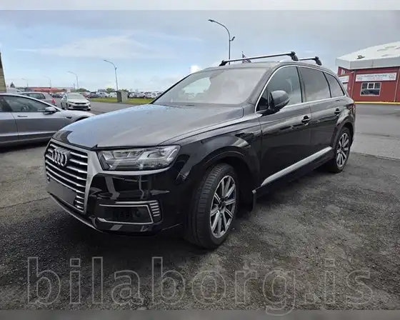 AUDI Q7 E-TRON S-LINE