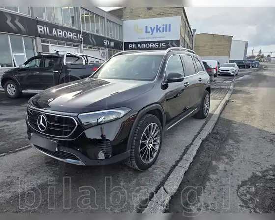 MERCEDES-BENZ EQB 250