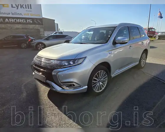 MITSUBISHI OUTLANDER INTENSE PHEV