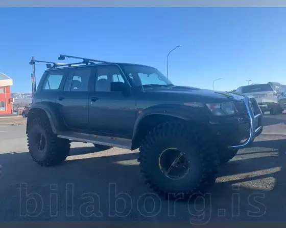 NISSAN PATROL GR