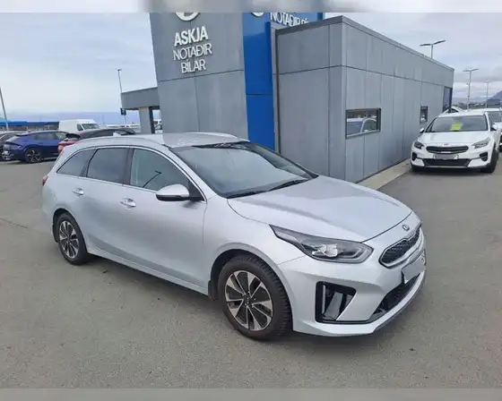 KIA CEED SW PHEV URBAN