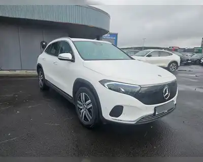 MERCEDES-BENZ EQA 300 4MATIC PURE