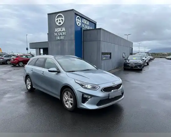 KIA CEED SW URBAN