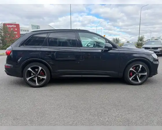 AUDI Q7 60 TFSI E S-LINE