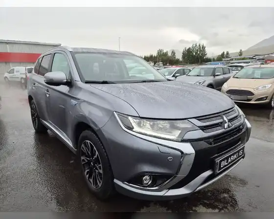 MITSUBISHI OUTLANDER PHEV