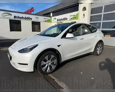 TESLA MODEL Y LONG RANGE