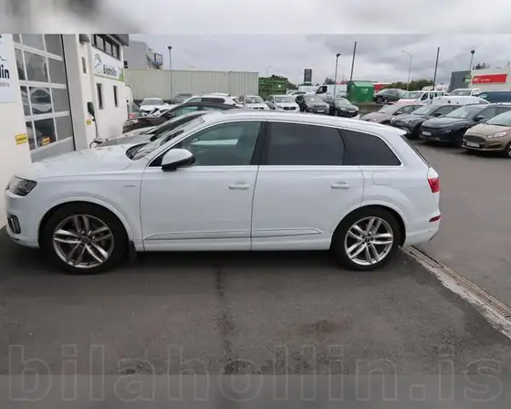 AUDI Q7 E-TRON S LINE