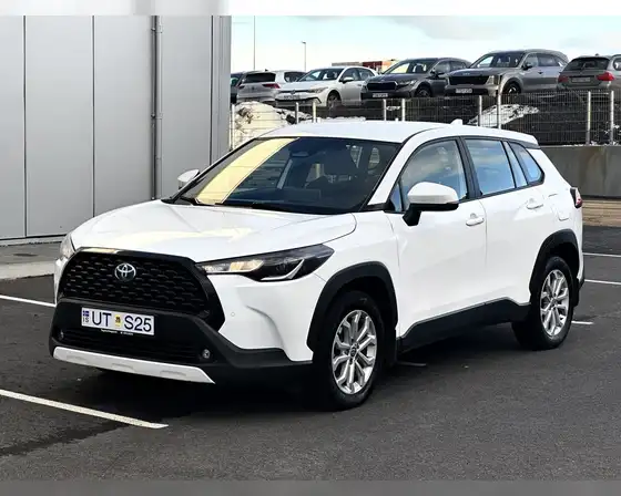 TOYOTA COROLLA CROSS AWD
