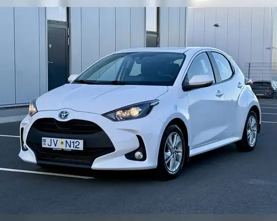 TOYOTA YARIS ACTIVE HYBRID