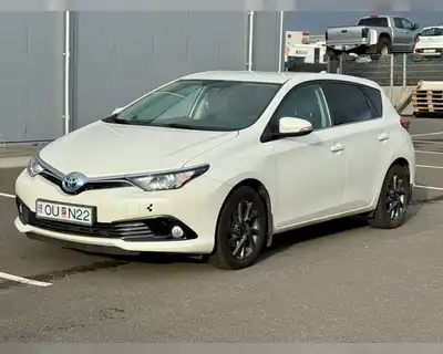 TOYOTA AURIS ACTIVE HYBRID