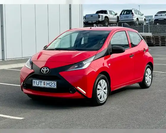 TOYOTA AYGO X